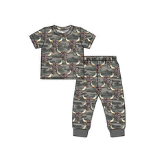 Load image into Gallery viewer, Baby boys cow camo pajamas clothes sets