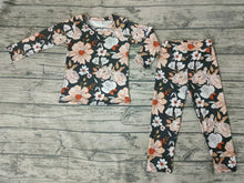 Load image into Gallery viewer, baby girls black floral fall pajamas sets