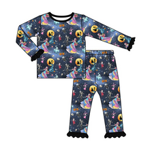 Load image into Gallery viewer, Baby girls halloween long sleeve pajamas clothing sets
