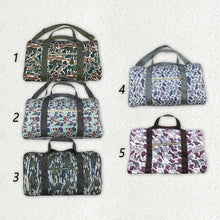 Load image into Gallery viewer, 5 Colors Adult Duck Camouflage Hunting Season Duffle Gym Bags
