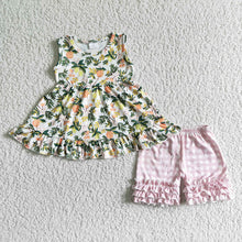 Load image into Gallery viewer, Baby girls peach floral ruffle shorts sets
