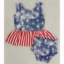 Load image into Gallery viewer, 4th of July start stripe bummie sets
