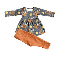 Load image into Gallery viewer, Baby girls fall pumpkin cow Halloween legging pants sets
