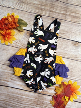 Load image into Gallery viewer, Baby girls Halloween ghost ruffle bubbles rompers
