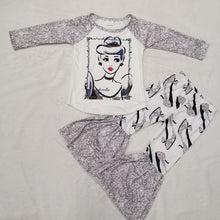 Load image into Gallery viewer, Baby girls princess crystal shoes bell pants clothes sets
