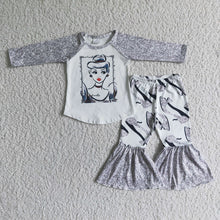 Load image into Gallery viewer, Baby girls princess crystal shoes bell pants clothes sets
