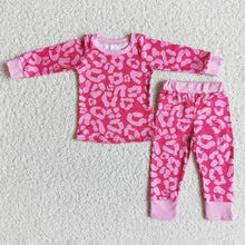 Load image into Gallery viewer, Baby Girls pink Valentines pajamas sets 2
