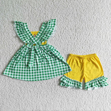 Load image into Gallery viewer, Baby girls tractor farm shorts sets
