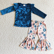 Load image into Gallery viewer, Baby Girls fall blue velvet tops bell pants clothing sets
